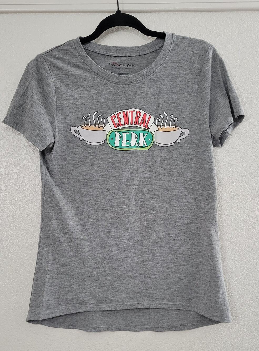 Friends Central Perk Graphic Tee Women's Medium Gray Short Sleeve TV Show Shirt